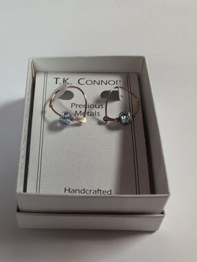 CONNOR Handcrafted Gold Hoop Earrings with Multicolor Glass Beads